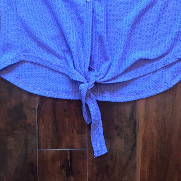 Lilac tie front button down thermal - Picture 2 of 5